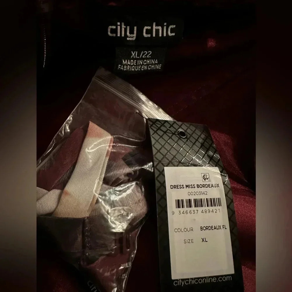 City Chic miss Bordeaux midi dress size XL/22 - Picture 13 of 14